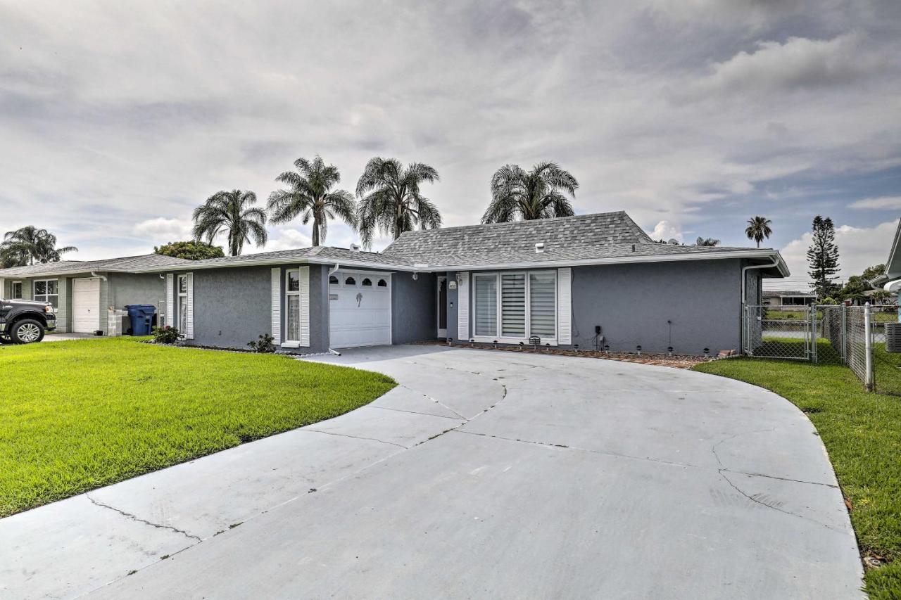 הולידיי Charming Home With Patio, 7 Mi To Sunset Beach! מראה חיצוני תמונה