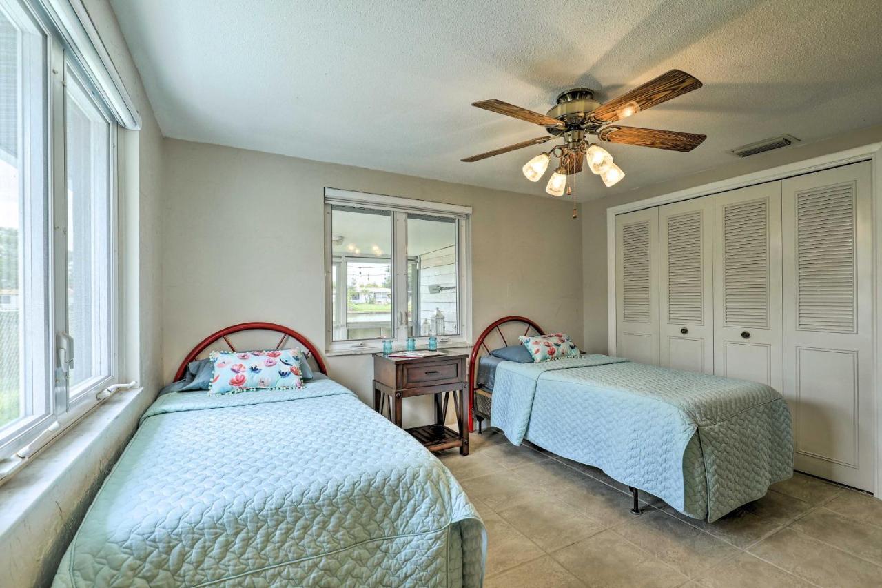 הולידיי Charming Home With Patio, 7 Mi To Sunset Beach! מראה חיצוני תמונה